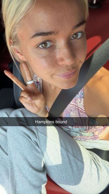 Livvy dunne  page leaked private photo uncensored HD quality