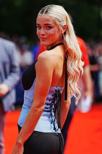 Livvy dunne  page leaked private photo uncensored HD quality