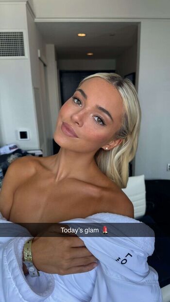 Livvy dunne leaked private photo uncensored HD quality