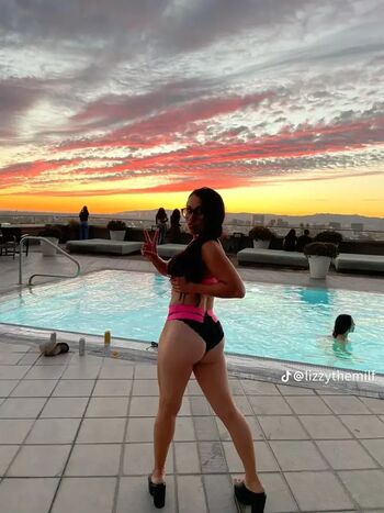 Lizzywurst page leaked private photo uncensored HD quality