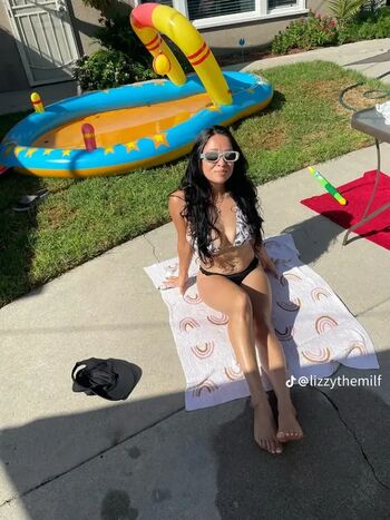 Lizzywurst page leaked private photo uncensored HD quality