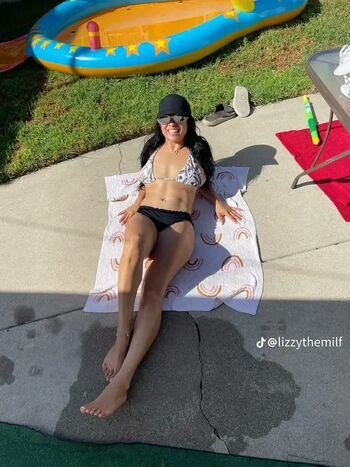 Lizzywurst page leaked private photo uncensored HD quality