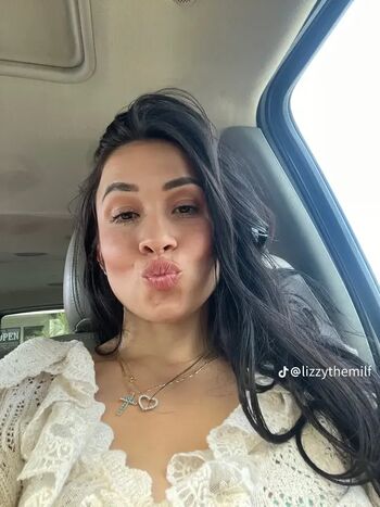 Lizzywurst page leaked private photo uncensored HD quality