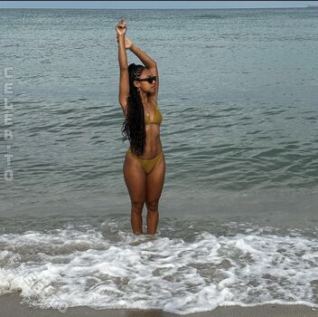 Logan browning page leaked private photo uncensored HD quality