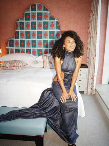Logan browning page leaked private photo uncensored HD quality