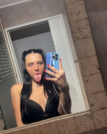 Long tongue fetish leaked private photo uncensored HD quality
