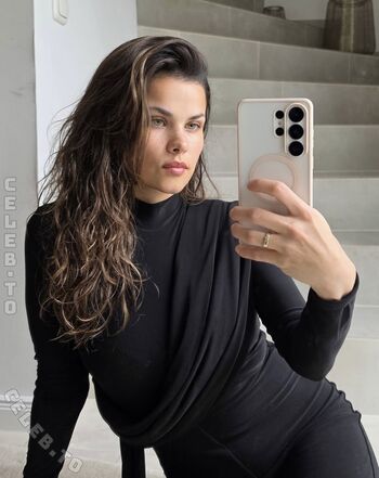 Louisa masciullo leaked private photo uncensored HD quality