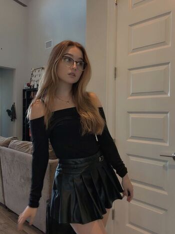 Lyssaurora page leaked private photo uncensored HD quality