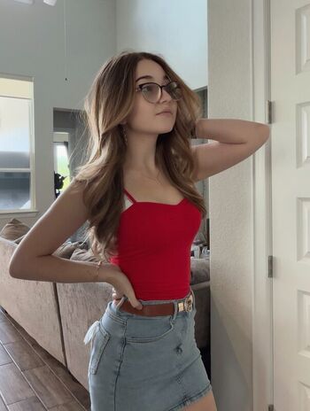 Lyssaurora page leaked private photo uncensored HD quality