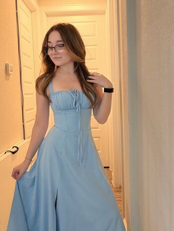 Lyssaurora page leaked private photo uncensored HD quality
