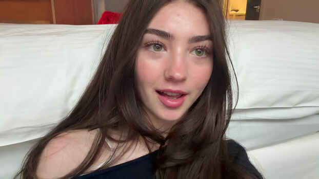 Lyzzahh page leaked private photo uncensored HD quality