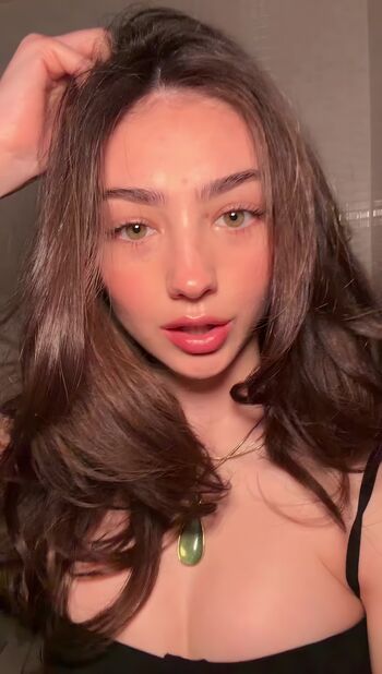 Lyzzahh page leaked private photo uncensored HD quality