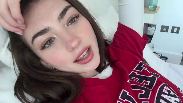 Lyzzahh page leaked private photo uncensored HD quality