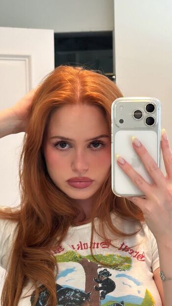 Madelaine petsch  page leaked private photo uncensored HD quality