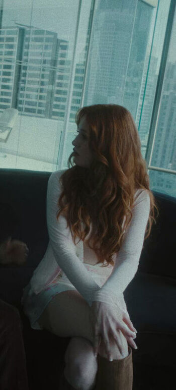 Madelaine petsch  page leaked private photo uncensored HD quality