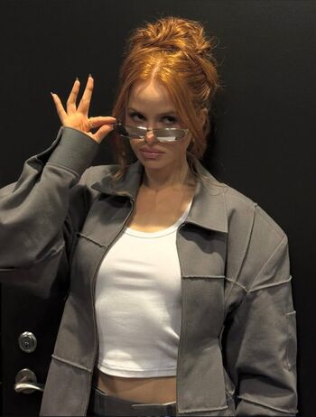 Madelaine petsch  page leaked private photo uncensored HD quality