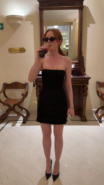 Madelaine petsch  page leaked private photo uncensored HD quality