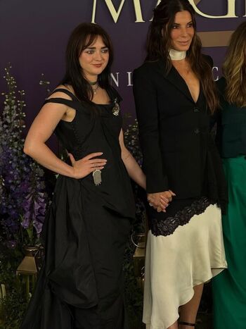Maisie williams page leaked private photo uncensored HD quality