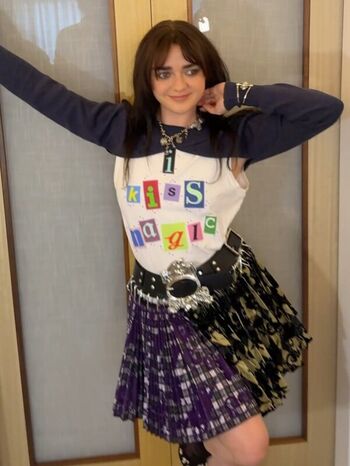 Maisie williams page leaked private photo uncensored HD quality