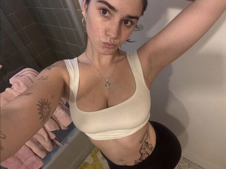 Makenzie raine  page leaked private photo uncensored HD quality