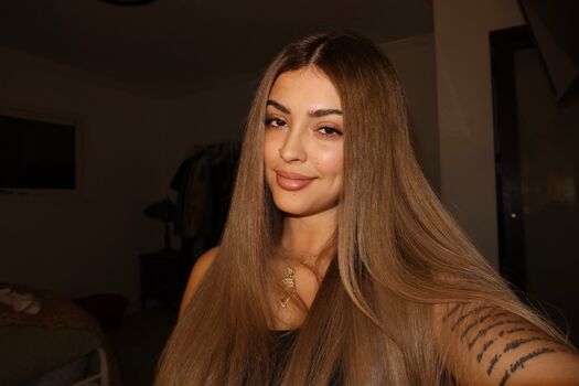 Malu trevejo  page leaked private photo uncensored HD quality