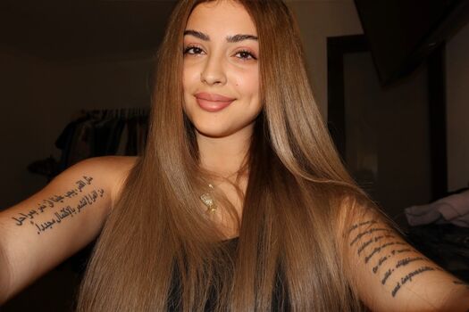 Malu trevejo  page leaked private photo uncensored HD quality