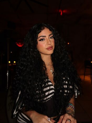 Malu trevejo  page leaked private photo uncensored HD quality