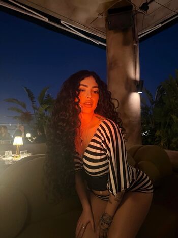 Malu trevejo  page leaked private photo uncensored HD quality