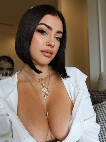 Malu trevejo  page leaked private photo uncensored HD quality