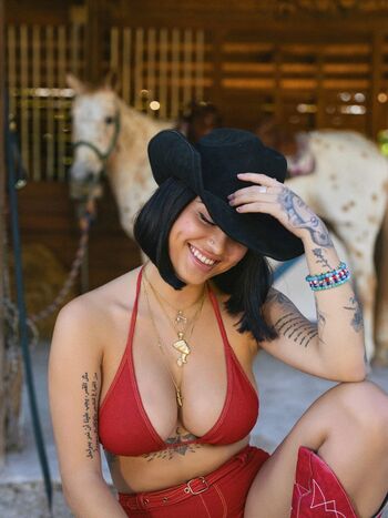 Malu trevejo  page leaked private photo uncensored HD quality