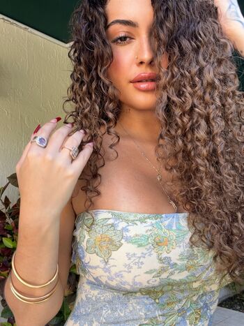 Malu trevejo  page leaked private photo uncensored HD quality