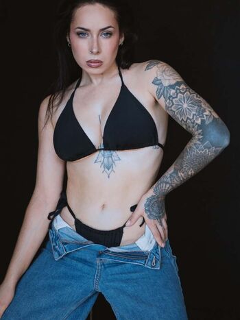 Manon nadolny leaked private photo uncensored HD quality
