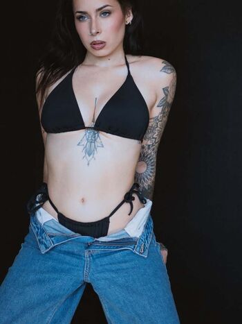 Manon nadolny leaked private photo uncensored HD quality
