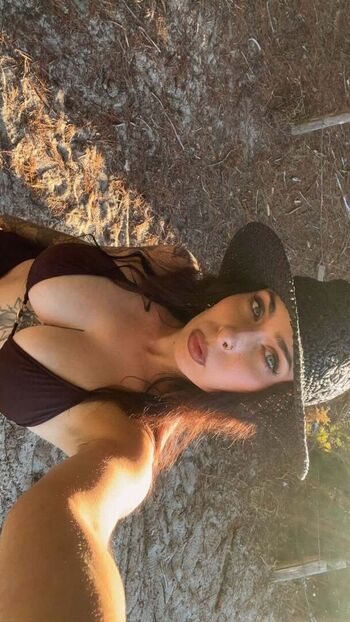 Manon nadolny leaked private photo uncensored HD quality