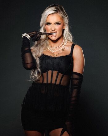 Mariah may  page leaked private photo uncensored HD quality