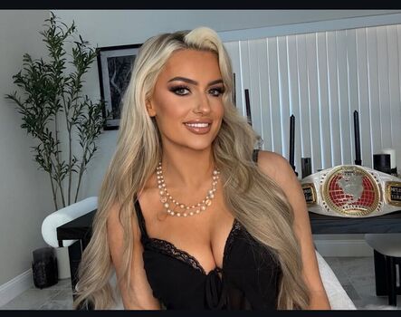 Mariah may  page leaked private photo uncensored HD quality