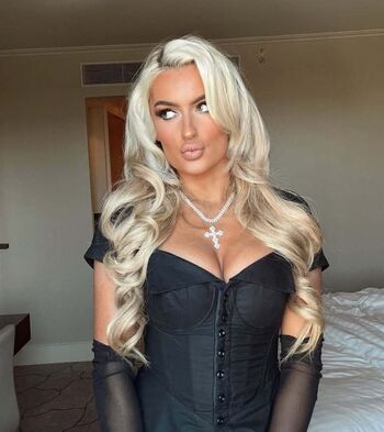 Mariah may  page leaked private photo uncensored HD quality
