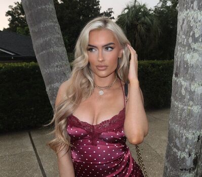 Mariah may  page leaked private photo uncensored HD quality