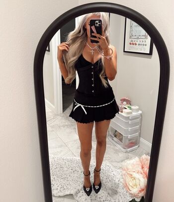 Mariah may leaked private photo uncensored HD quality