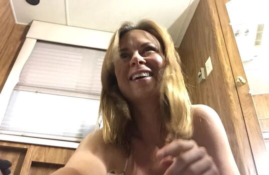 Marylynnrajskub leaked private photo uncensored HD quality