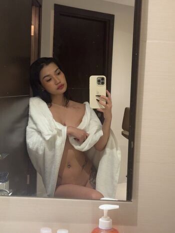 Meia cassandra page leaked private photo uncensored HD quality
