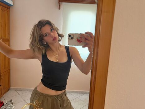 Meryem cabbaroglu page leaked private photo uncensored HD quality