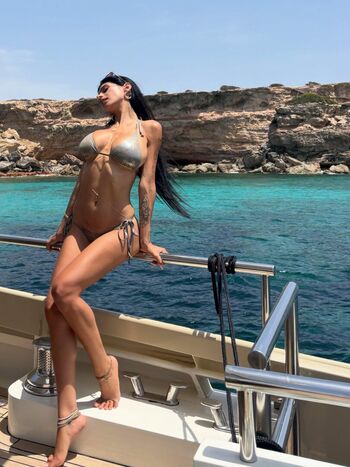 Mia khalifa  page leaked private photo uncensored HD quality