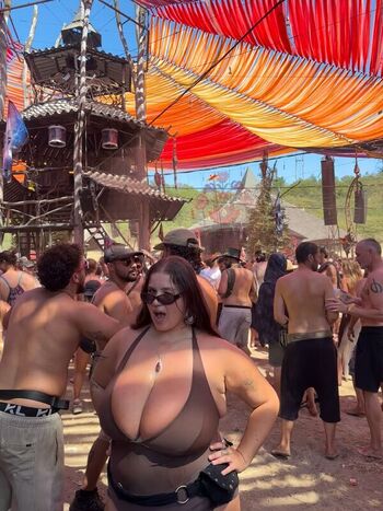 Mikaash page leaked private photo uncensored HD quality