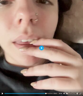 Minicaryn page leaked private photo uncensored HD quality