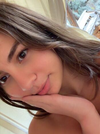 Minicaryn leaked private photo uncensored HD quality
