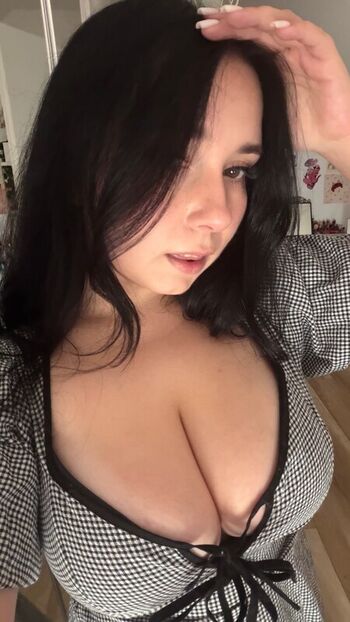 Miniloonaa  page leaked private photo uncensored HD quality