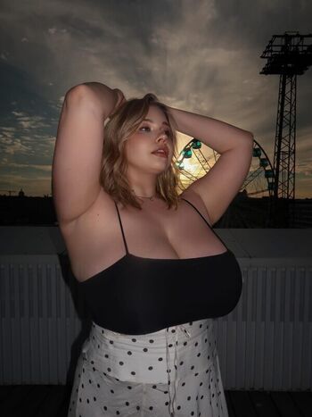 Missparaskeva page leaked private photo uncensored HD quality