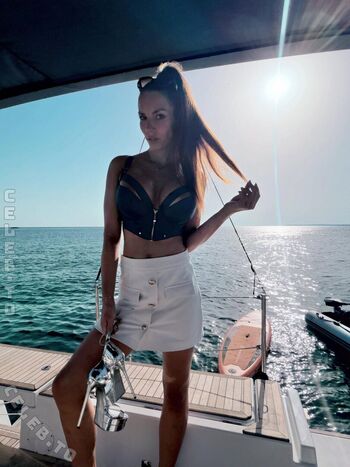 Mrs vickeey page leaked private photo uncensored HD quality