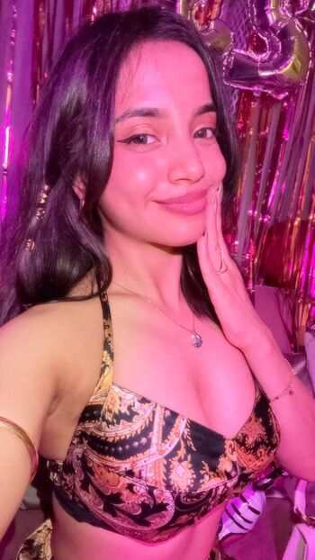 Muskan karia page leaked private photo uncensored HD quality